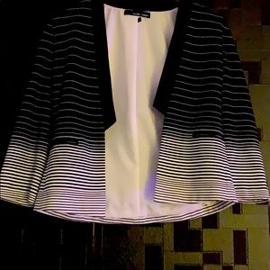 Amanda & Chelsea black and white blazer